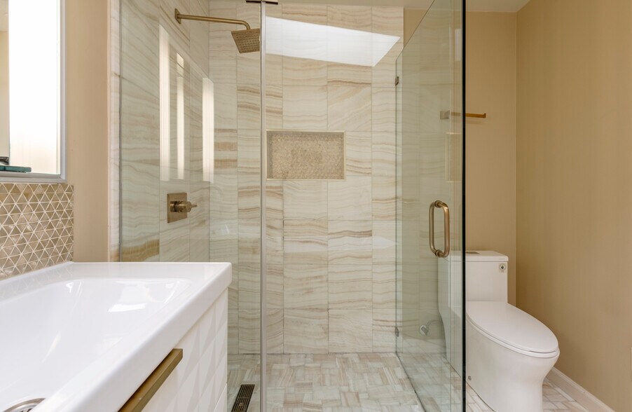 Building Photo - 1200 Mountain Home Rd