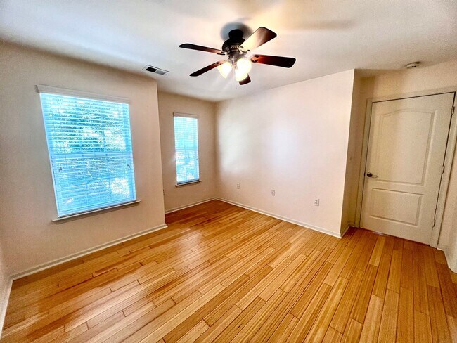 Building Photo - Beautifully Remodeled Corner Condo with Dual Primary Suites in The Villas at Bellamy