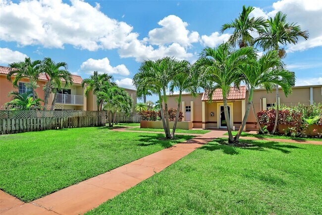 Building Photo - 5000 NW 79th Ave