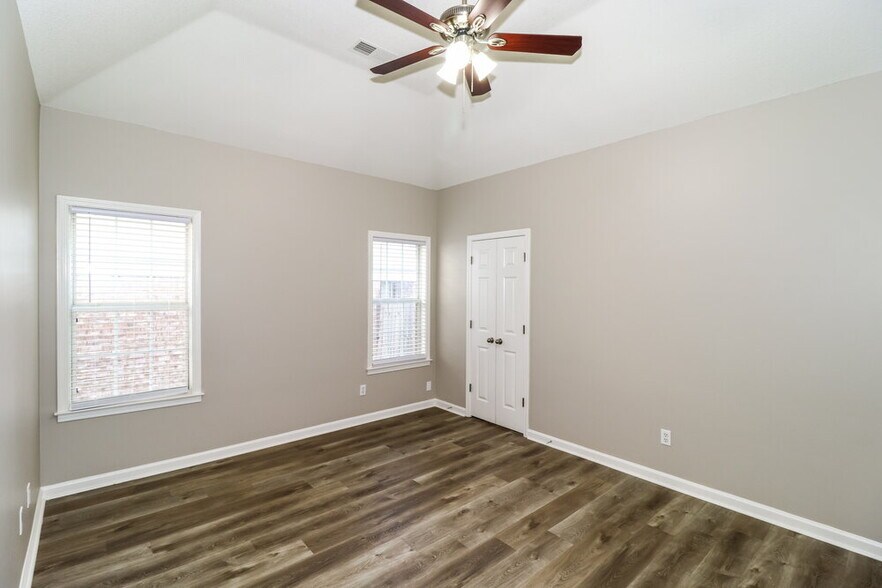 Building Photo - 2770 Java Dr