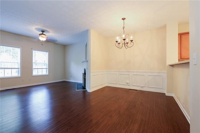 Building Photo - 790 Celeste Ln