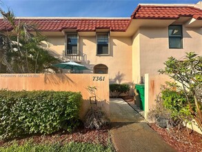 Building Photo - 7361 SW 26th Ct
