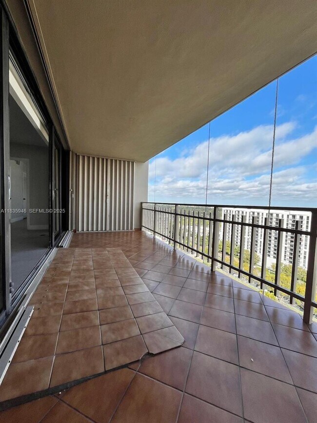 Building Photo - 11113 Biscayne Blvd