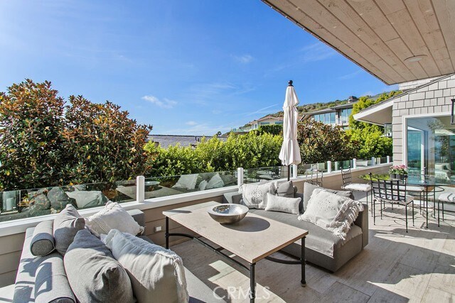 Building Photo - 1010 Emerald Bay