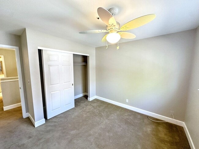 Building Photo - Elegant & Spacious 3BD Home | Pool Access,...