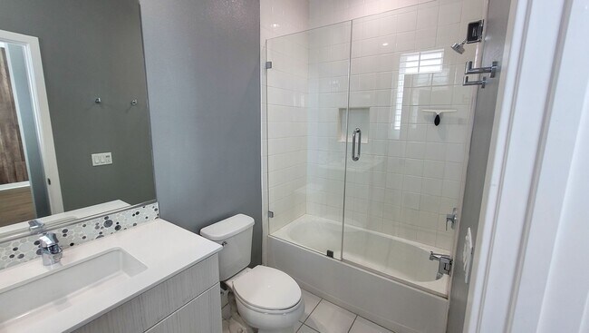 Building Photo - Coming Soon! Modern Tri-Level Smart Townho...