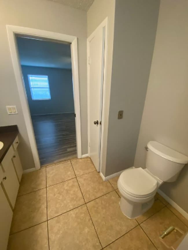 Building Photo - 3 Bedroom 2 Bath home in New Smyrna Beach for RENT!