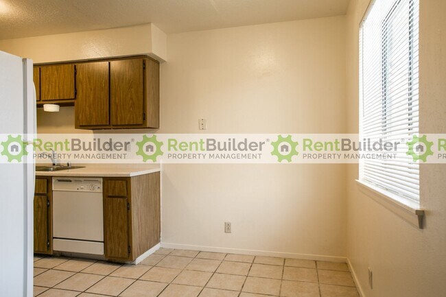 Building Photo - 12124 Menaul Blvd NE