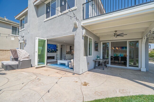 Building Photo - Spectacular 5-Bedroom Home with Pool, RV P...