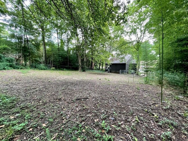 Building Photo - 107 Herbert St