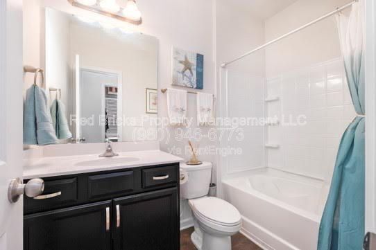 Building Photo - 6549 Revolutionary Trail