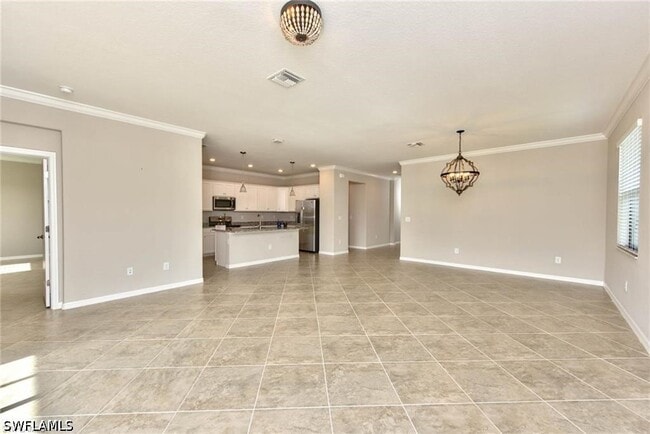 Building Photo - 9460 Foxglove Ln