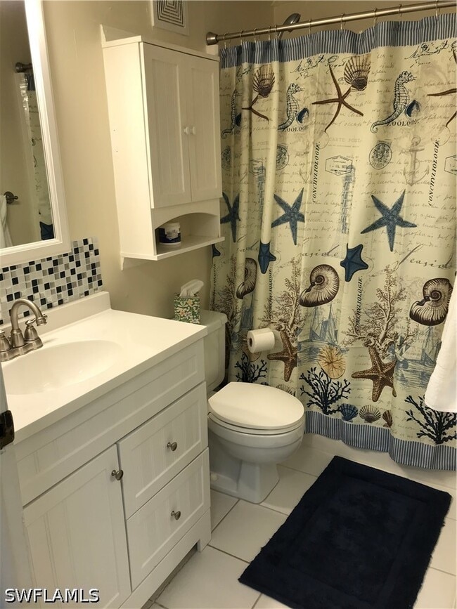 Building Photo - 611 E Palm Ave