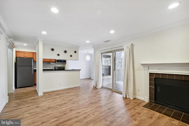 Building Photo - 11715 Olde English Dr