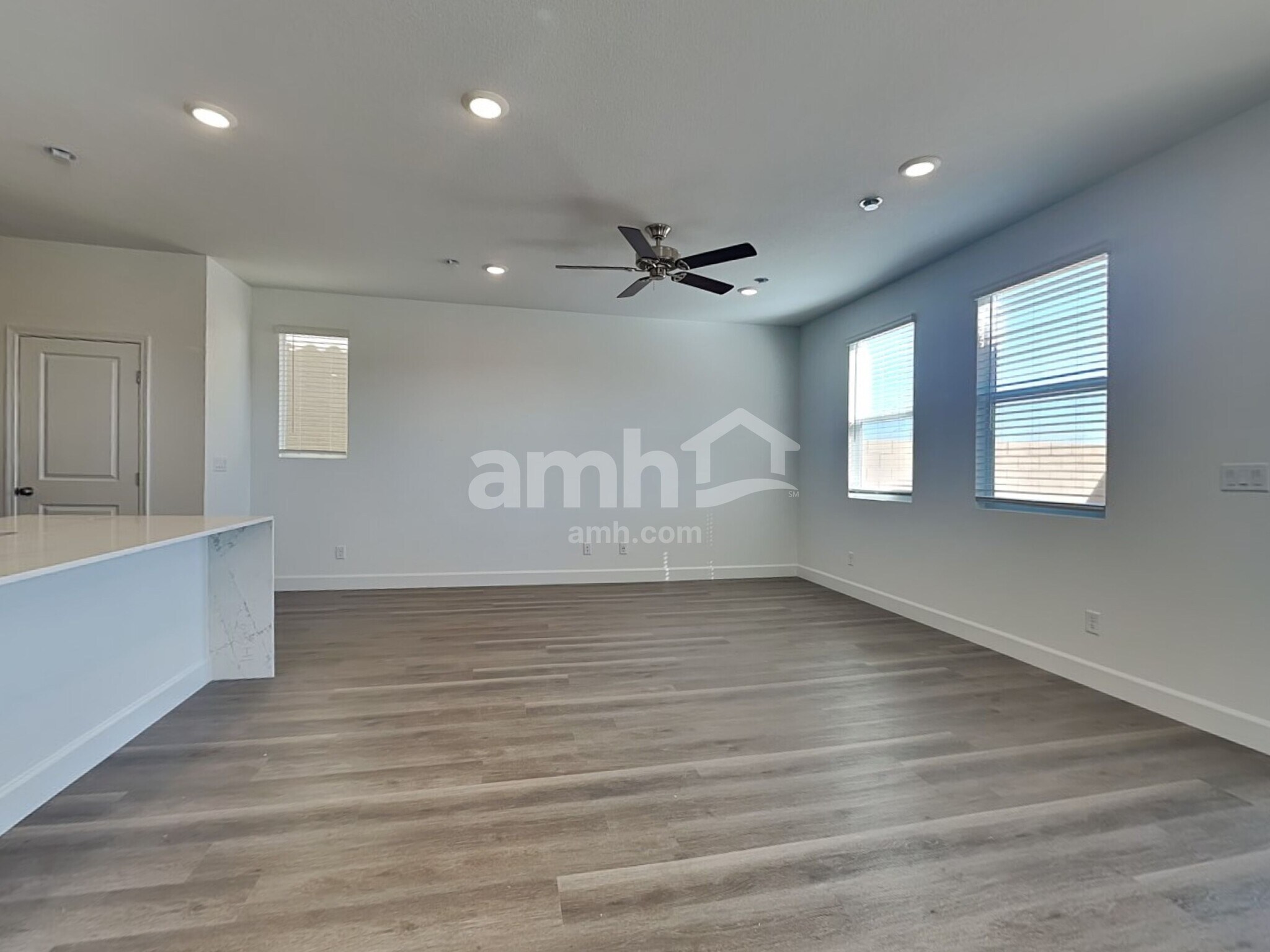 Building Photo - 10530 Lagaspi Dr