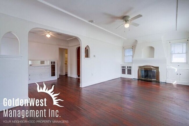Building Photo - Charming 3Bdm 2Ba Home in the Normal Heights Community!