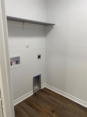 Building Photo - 521 E Sears St