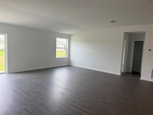 Building Photo - 14500 NW 165th Rd