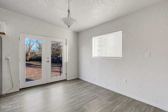 Building Photo - 580 Chula Vista St
