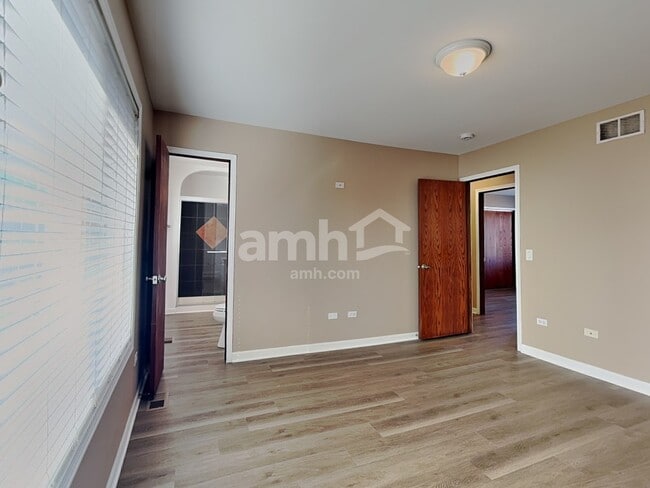 Building Photo - 1801 Winger Dr