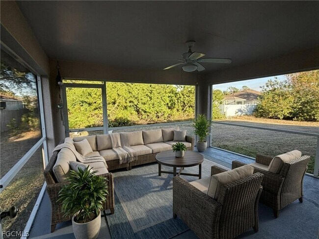 Building Photo - 4311 NE 23rd Pl