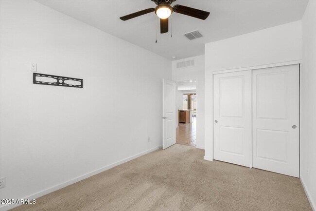 Building Photo - 14074 W Valentine St