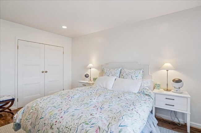 Building Photo - Large 1BR/1BA with Natural Light & Modern Finishes in Cleveland Park