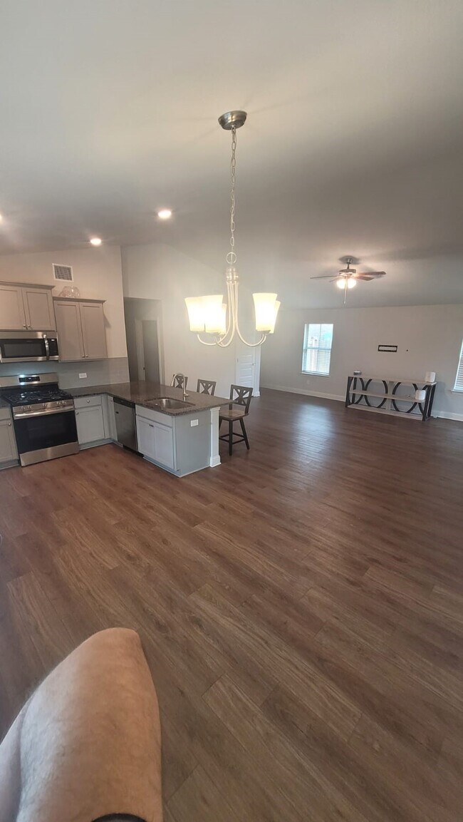 Building Photo - 439 Long Beach Bay Dr