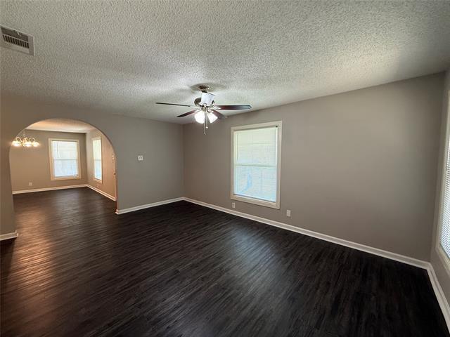 Building Photo - 1715 W Elm St