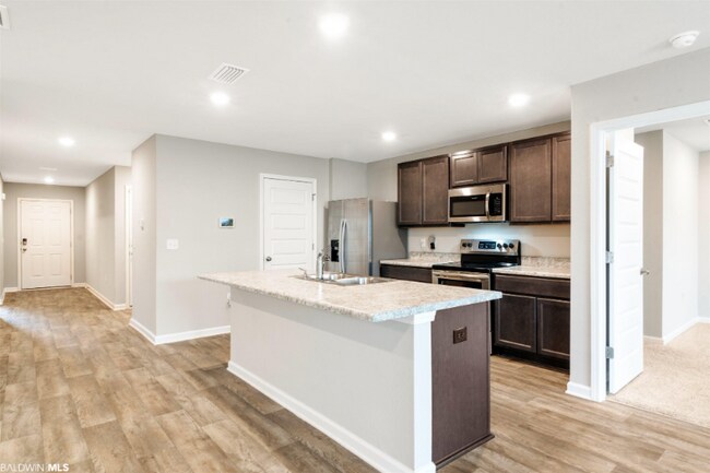 Building Photo - 7944 Pickwick Dr.