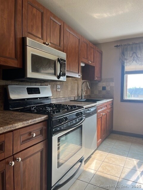Building Photo - 169 Skyview Dr