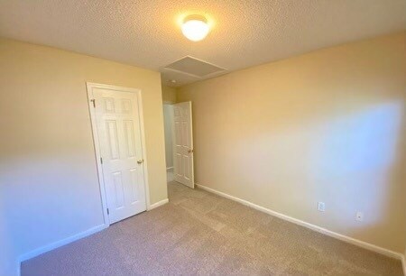 Building Photo - 8730 Hayden Glenn Dr