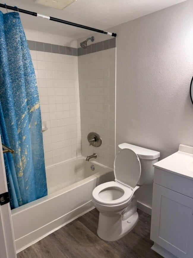 Building Photo - remodled 3 bedroom townhome in Wailuku