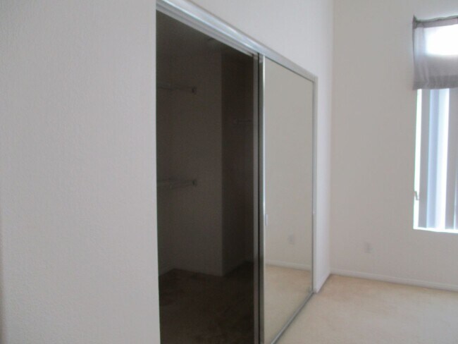 Building Photo - Desirable & spacious Sabre Springs 5 bedro...