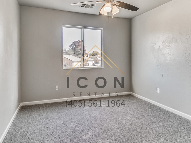 Building Photo - 7409 Kings Manor Ct