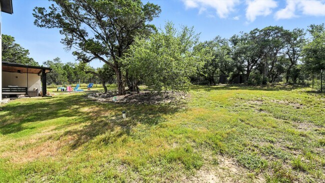 Building Photo - 2330 Sunset Ridge