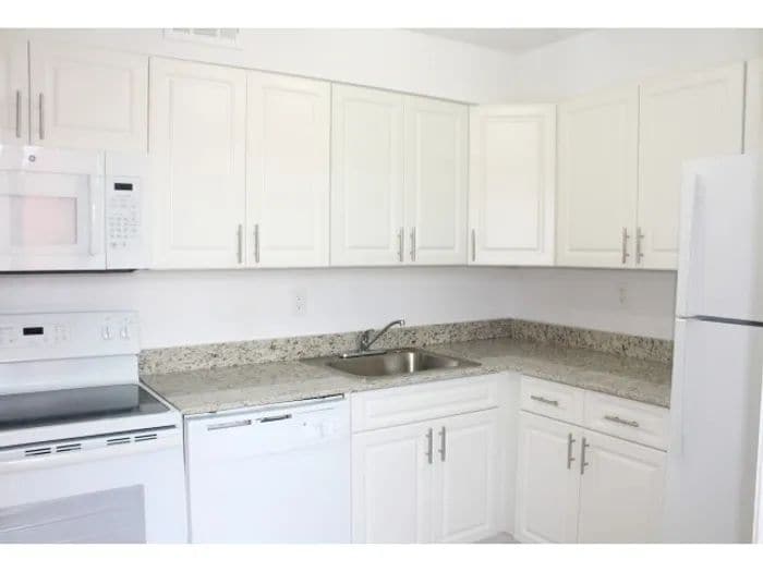 Building Photo - 12245 SW 18th Terrace