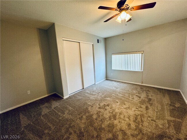 Building Photo - 2581 Silver Shadow Dr