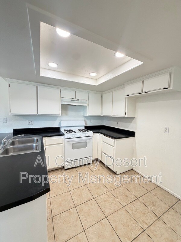 Building Photo - 32530 Canyon Vista Rd