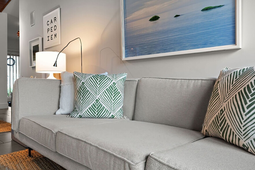 Building Photo - 5052 Logan Ave S