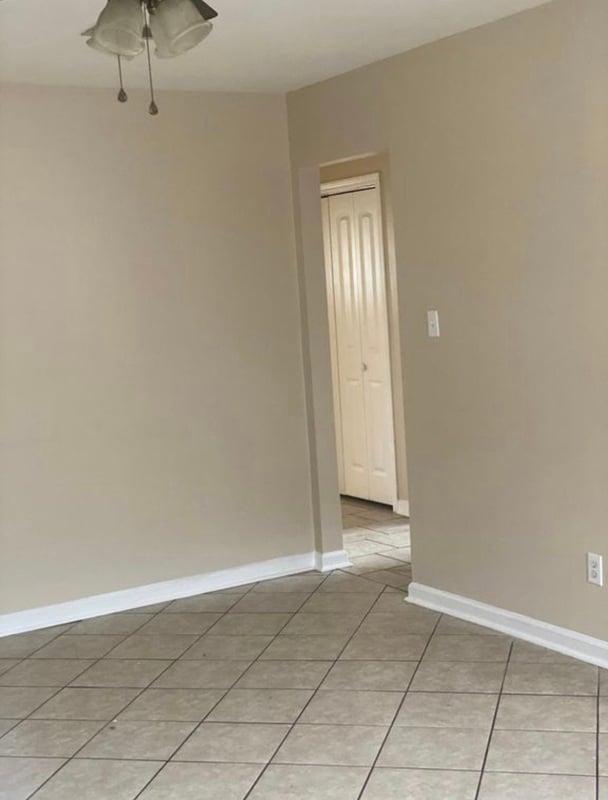Building Photo - 7922 Dorsett Dr