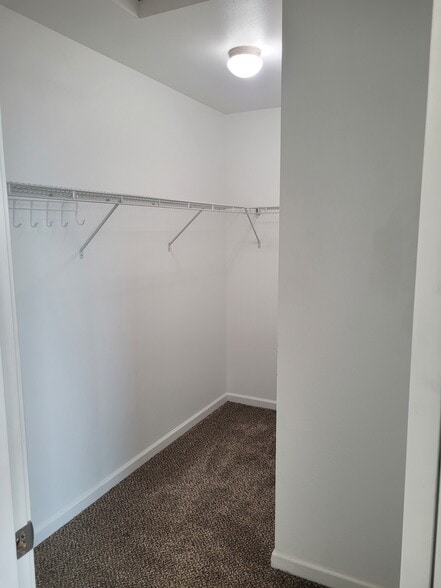 Building Photo - 2470 Herrington Way