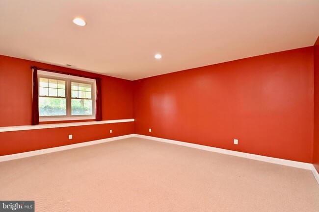 Building Photo - 43316 Old Ryan Rd