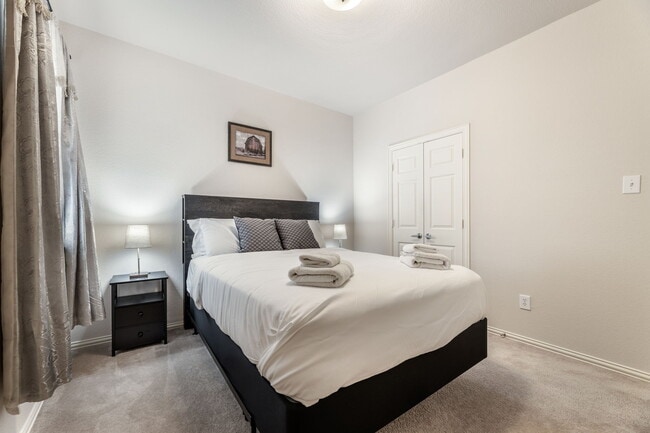 Building Photo - 12044 Ringtail Dr