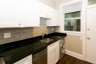 Building Photo - 4706 N Racine Ave