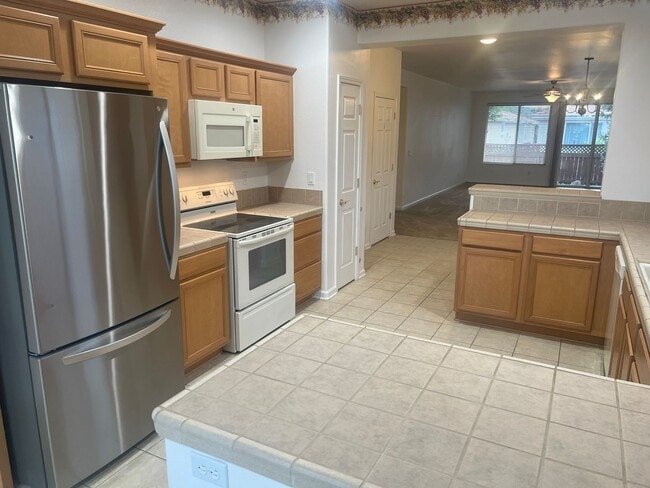 Building Photo - Toscana 55 year plus Gated Community is Sp...