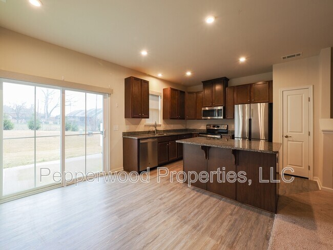 Building Photo - 311 Weststone Walk