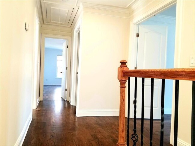 Building Photo - 3306 Chastain Ridge Dr