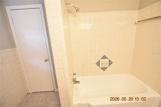 Building Photo - 8720 Flame Vine Ave