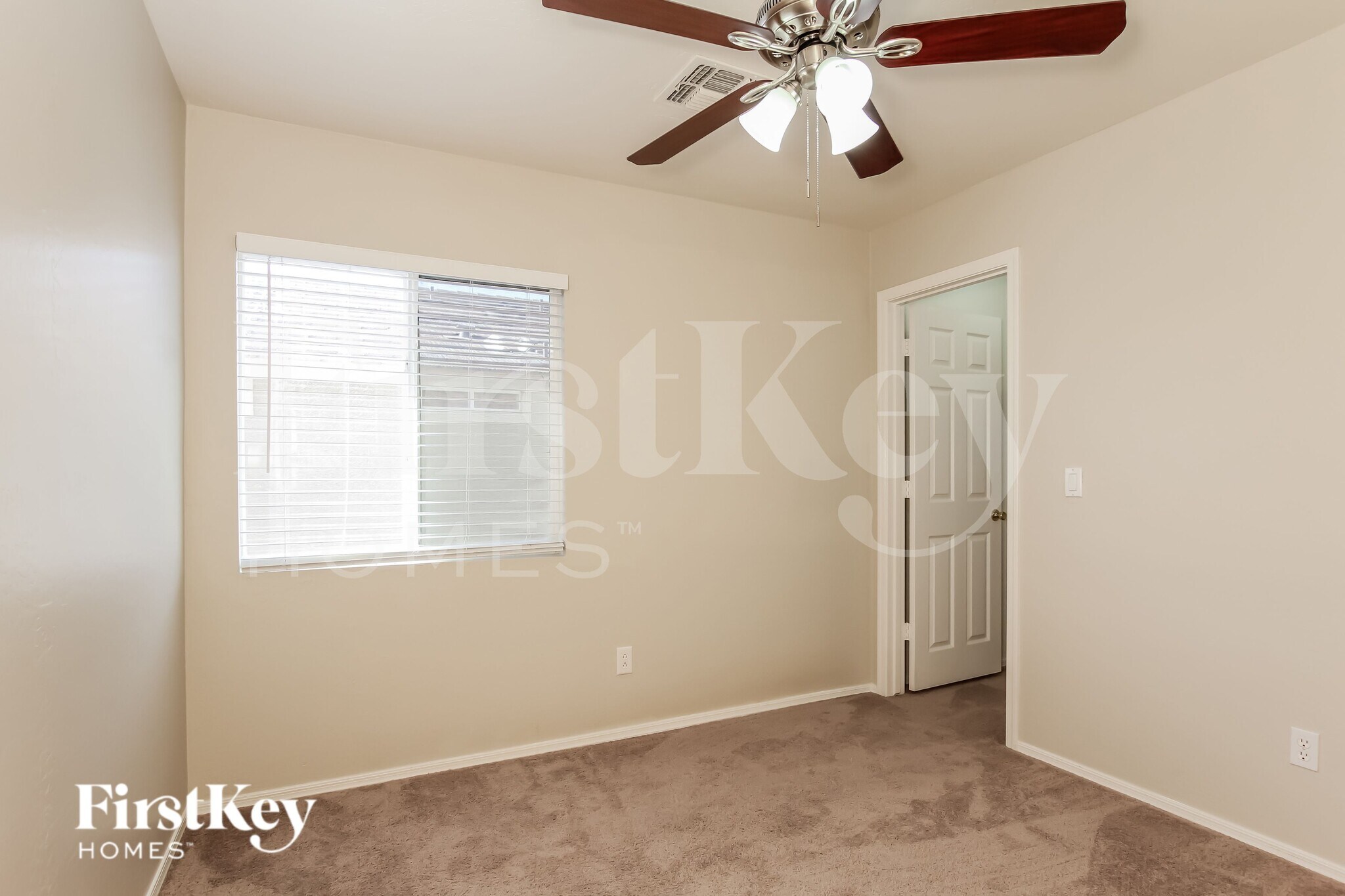 Building Photo - 850 S 223rd Ln